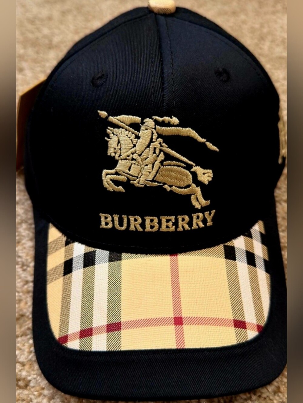 Burberry Black Baseball Cap with Vintage Beige Check Visor